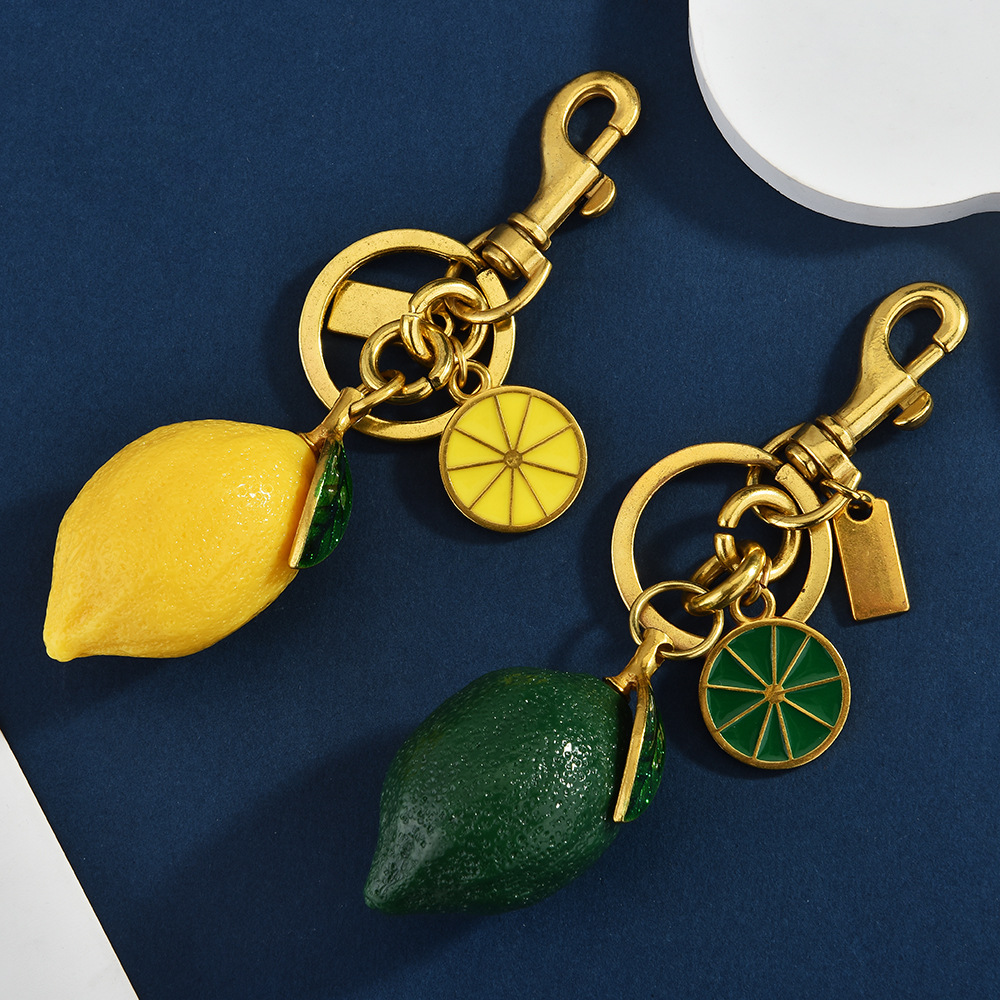 Creative resin car key chain pendant couple key chain